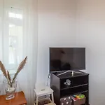 Apartment G37